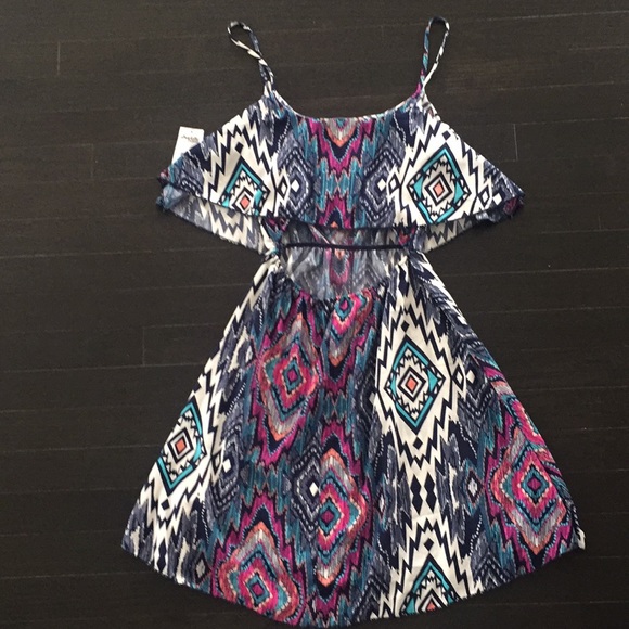 Dress - Picture 2 of 3